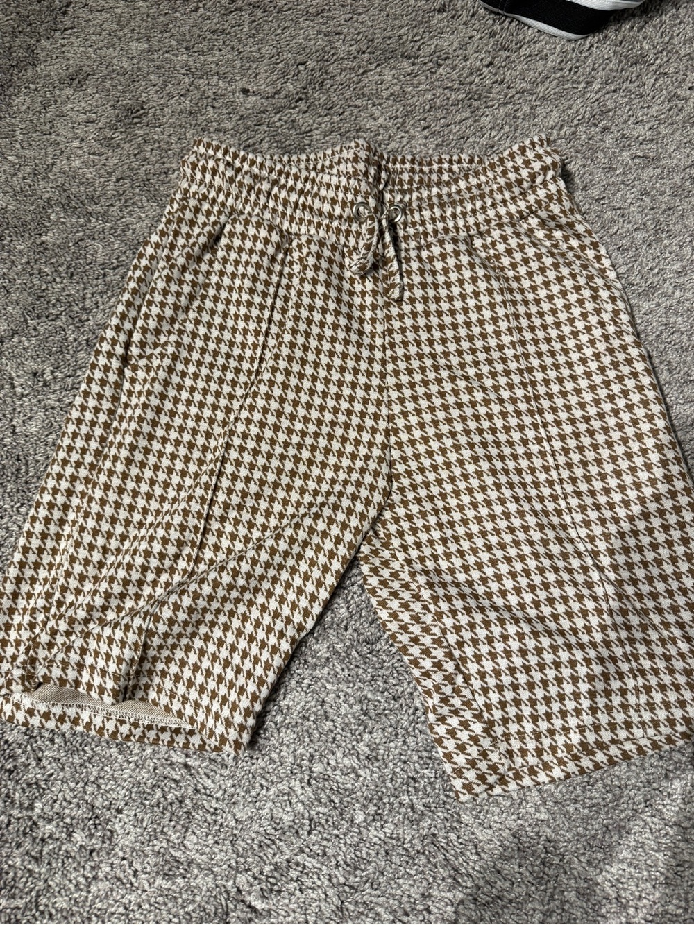 BoohooMAN houndstooth shorts
